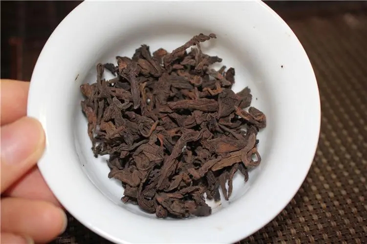 普洱茶的“樟香、棗香、糯香”等香味由什么決定?