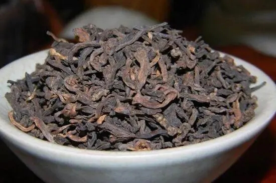 喝普洱,中期茶綜合性價(jià)比高