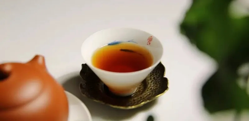 剛剛說出了古樹純料與拼配之間的秘密！