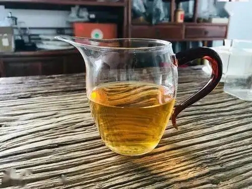 吸煙的人喝茶到底有哪些好處？醫生這次全說清楚了